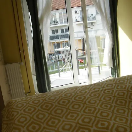 Happy Apartment